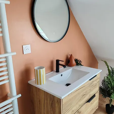 La Maison Entre Terre & *