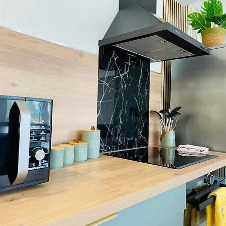 La Maison Entre Terre &