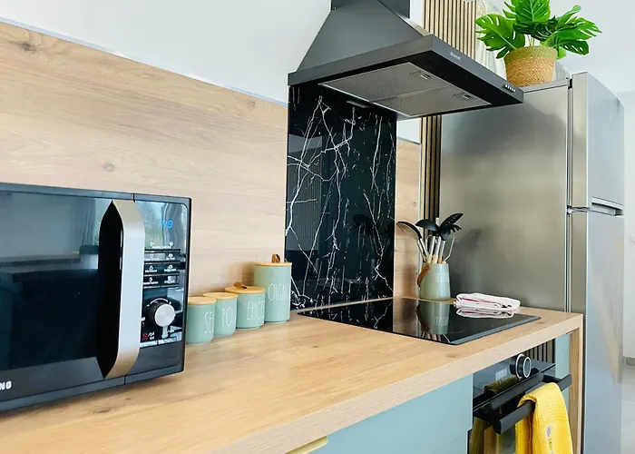 La Maison Entre Terre &